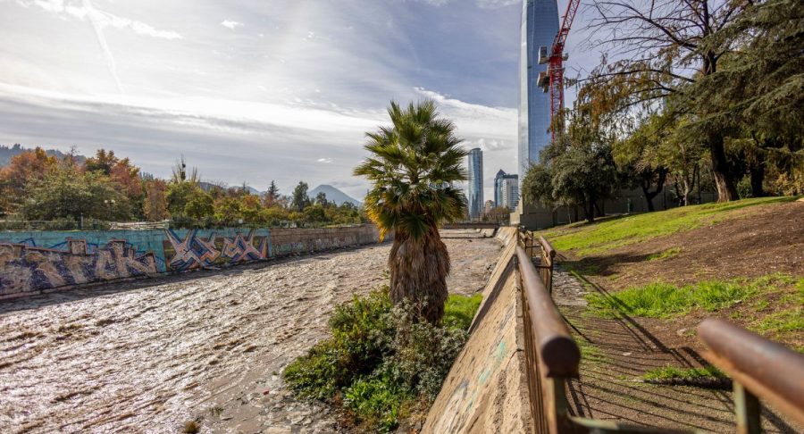 ¿Quién decide la ciudad? Santiago 2050: Laboratorio de Planificación Urbana para escolares